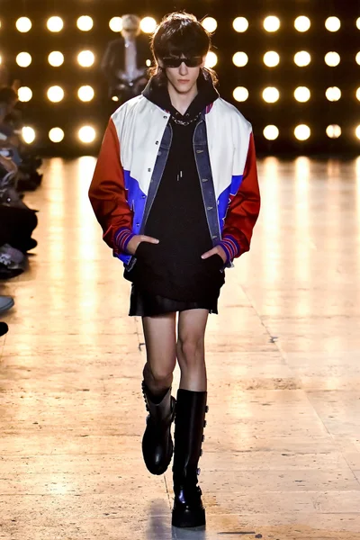 Look 34